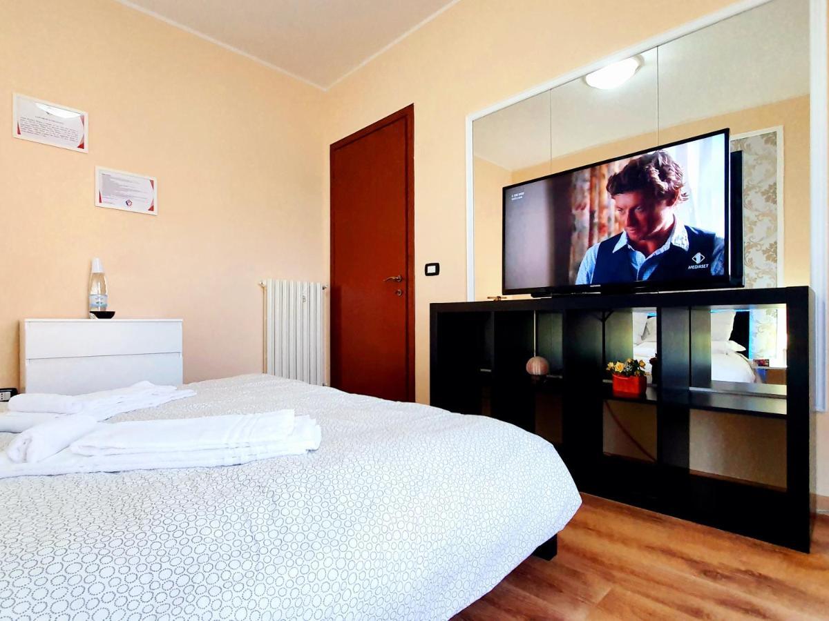 Guest Holiday Gramsci Реджонель-Эмилия Экстерьер фото